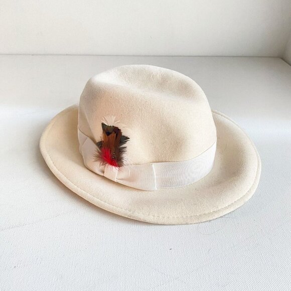 Vintage Eaton's Cream Ivory Bow Feather Detail  Unisex Fedora M - Picture 1 of 8